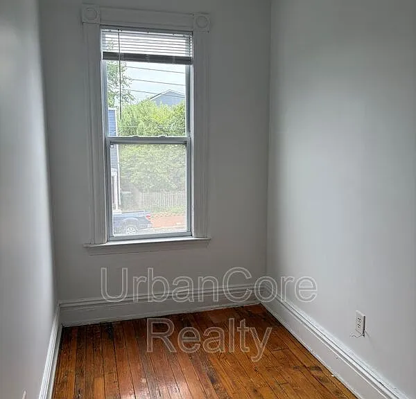 621 N 31st St #B — Photo 27
