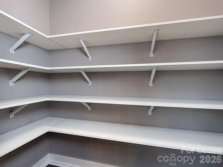 1207 E 36th St #3 — Photo 15