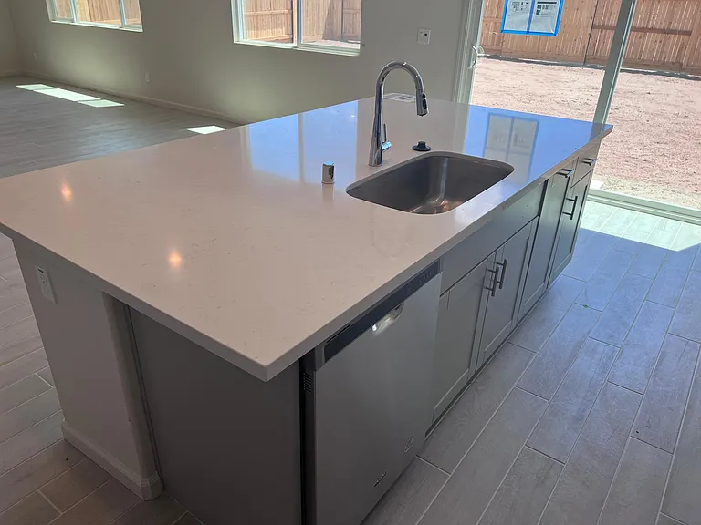 3064 Tower St — Photo 10