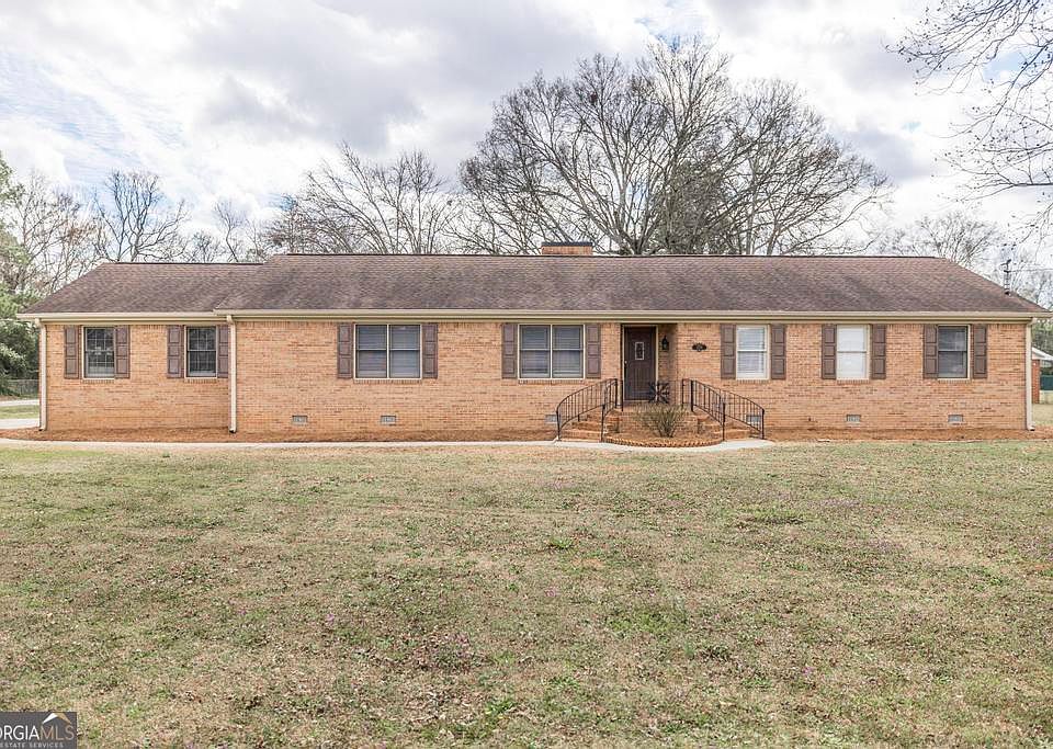 1st image of 3708 Jones Rd