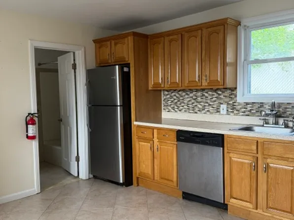 116 Wessington Ave Floor 1, Garfield, NJ 07026
