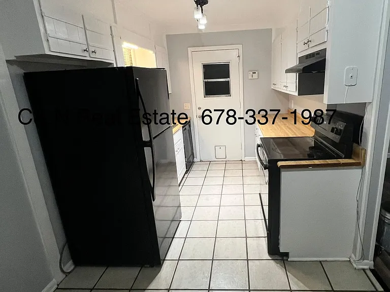 6201 Angus Cir NW — Photo 5