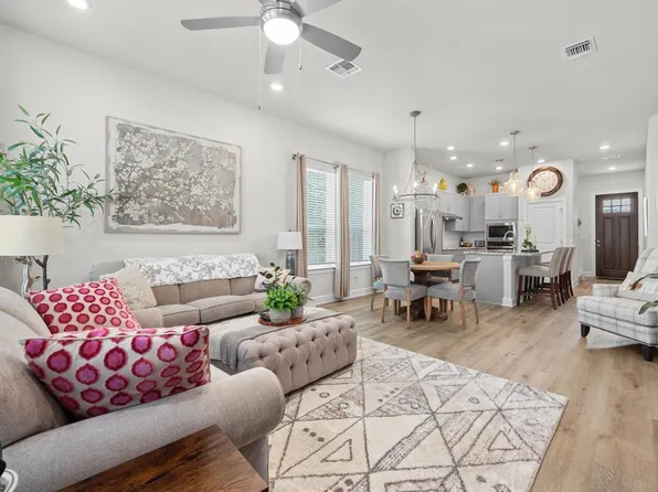 144 Monterey Oak Trl, Georgetown, TX 78628