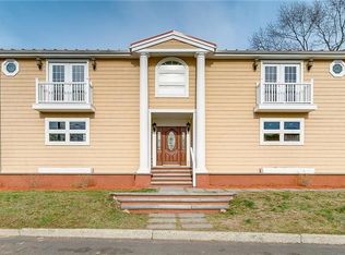 199 Bradford Ave, East Haven, CT 06512