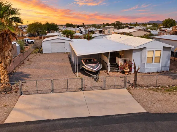 690 W Hagley Loop, Quartzsite, AZ 85346