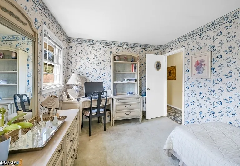 204 Tryon Pl — Photo 24