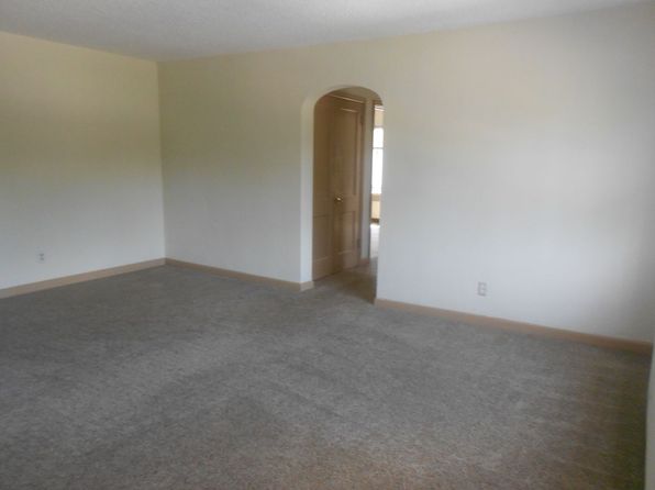 905 Kilian Blvd SE #4