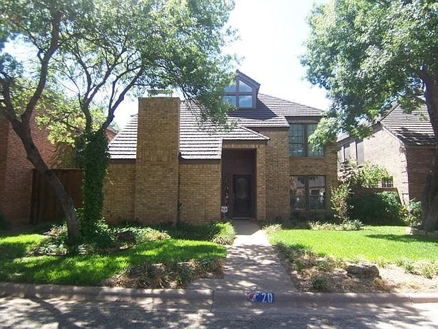 1st image of 20 Courtyard Ln