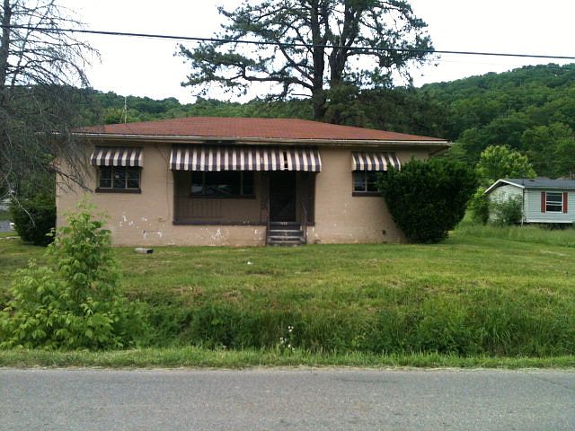 1st image of 915 Washington Blvd
