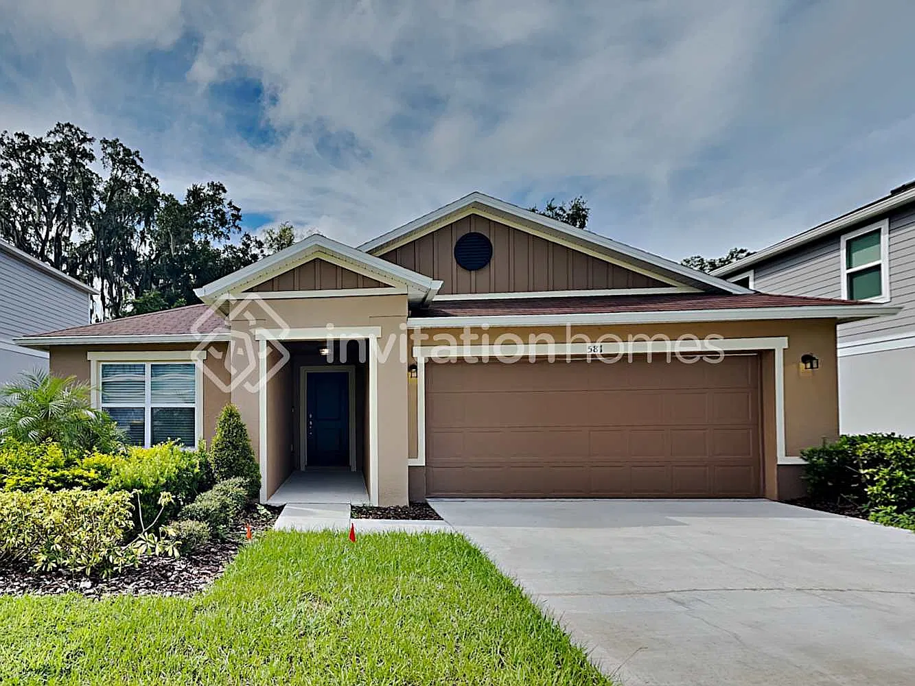 581 Scott Lake Creek Ln Lakeland, FL 33813 — Photo 1