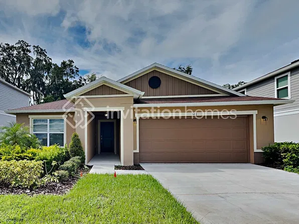581 Scott Lake Creek Ln, Lakeland, FL 33813