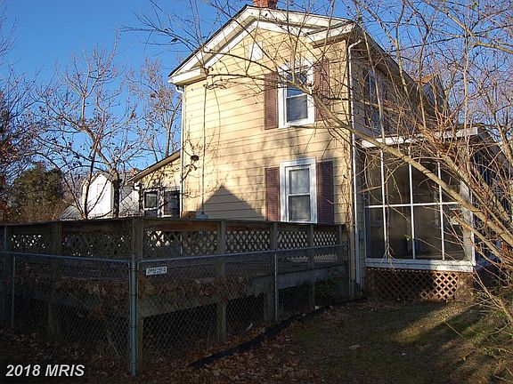 3rd image of 16361 Milford St