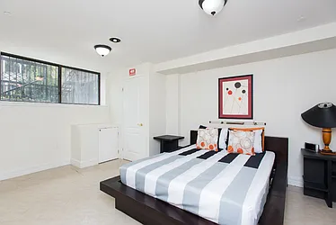 Sold by WorldWide Homes, Inc.