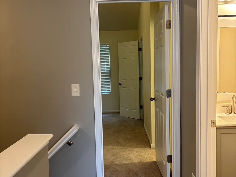 18 Sharpstone Ln — Photo 8