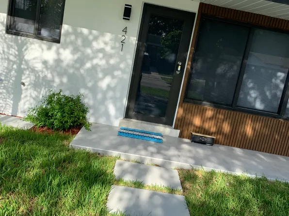 421 SW 11th Ave, Hallandale, FL 33009