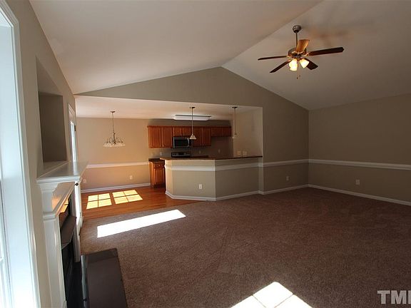 4th image of 265 Old English Ct