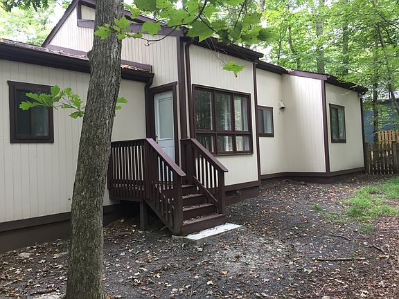 2nd image of 1168 Woodland Dr