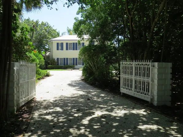 404 S Beach Rd, Hobe Sound, FL