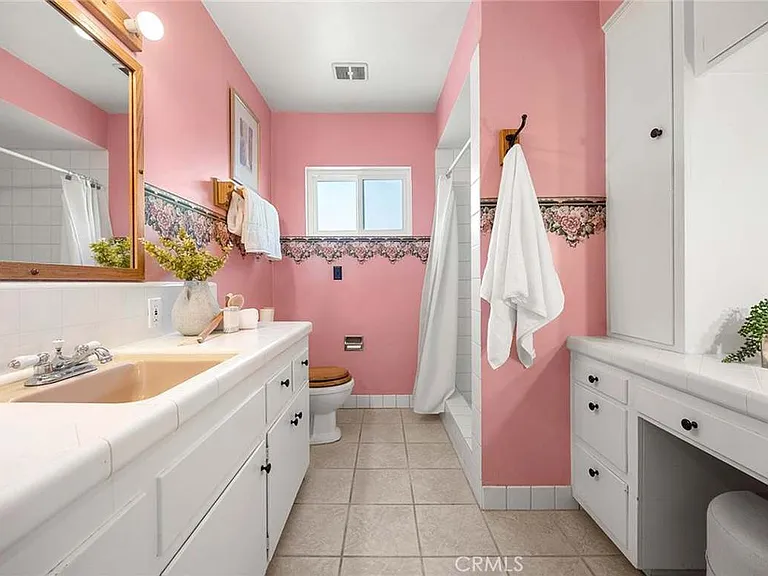 723 Rainbow Dr #1 — Photo 7