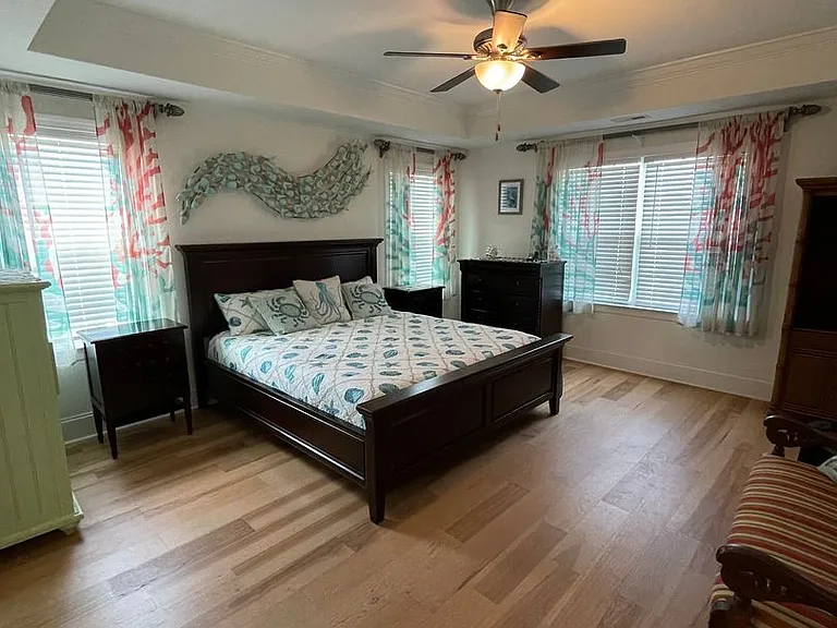 1351 Ogelthorp Dr NW — Photo 20