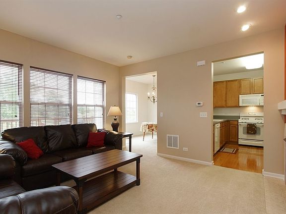3rd image of 6052 Canterbury Ln #8-4