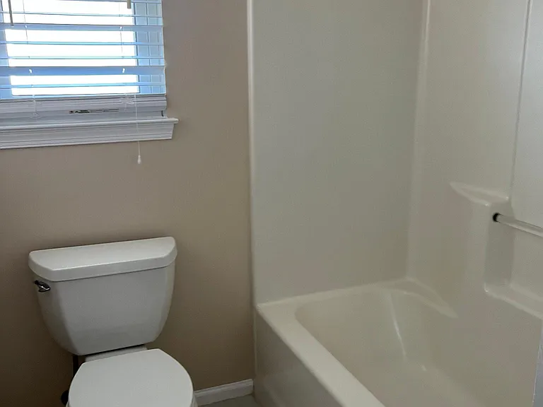 3701 Castlewood Dr — Photo 21