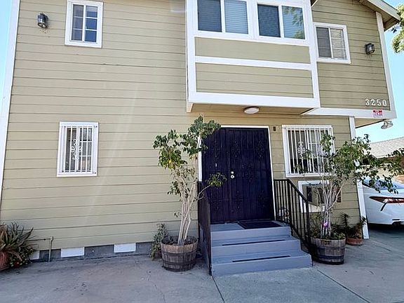 5th image of 3250 Andrita St APT 7