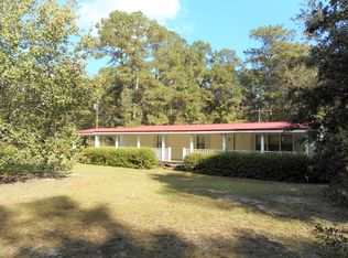 199 Jenkins Club Rd, Cottageville, SC 29435