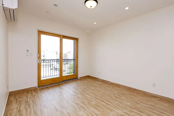 Rented by Town Residential | media 13