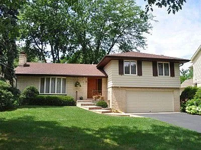 186 Grandview Ave photo 1