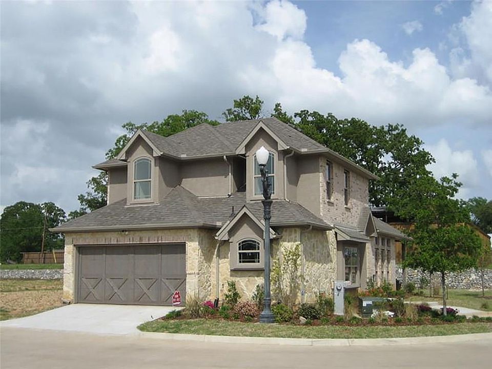 1st image of 109 Marina Dr
