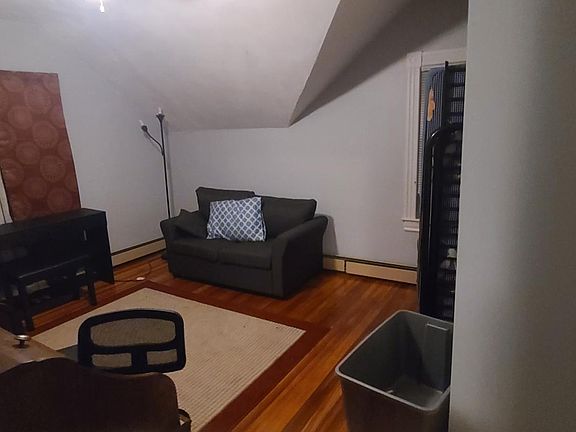 3rd image of 69 Metcalf Ave Floor 2