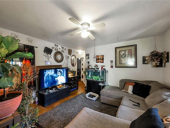 5th image of 1097 Cordova St SW