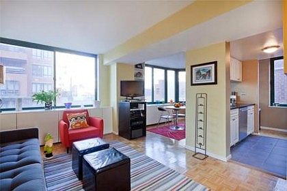2nd image of 275 Greenwich St #9MS
