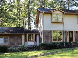 170 Carlisle Ct, Bogart, GA 30622