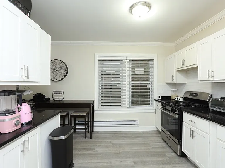 837.5 W Cornelia Ave #N2 — Photo 9