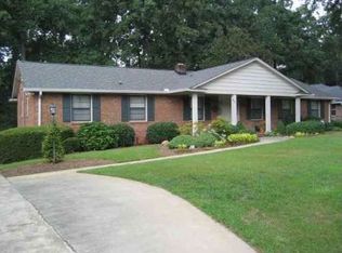 9 Rollingreen Rd, Greenville, SC 29615