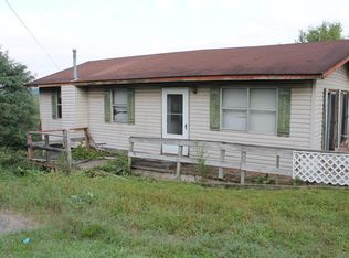 1013 S Pollard St, Vinton, VA 24179