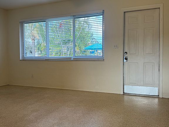 2nd image of 2037 Fillmore St #4