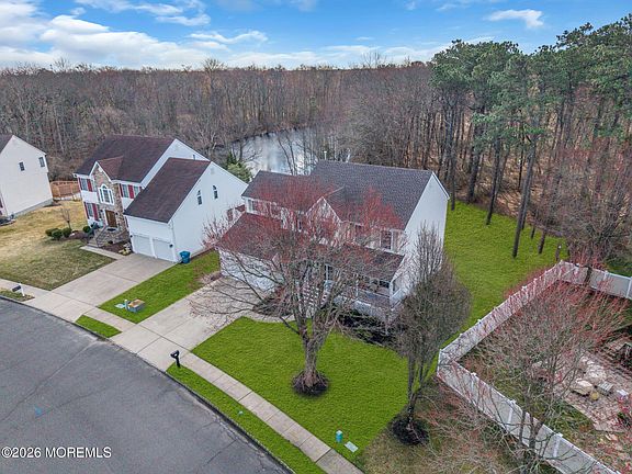 5th image of 18 Gristmill Road
