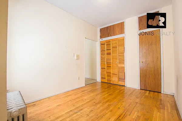 Rented by Jonis Realty | media 13