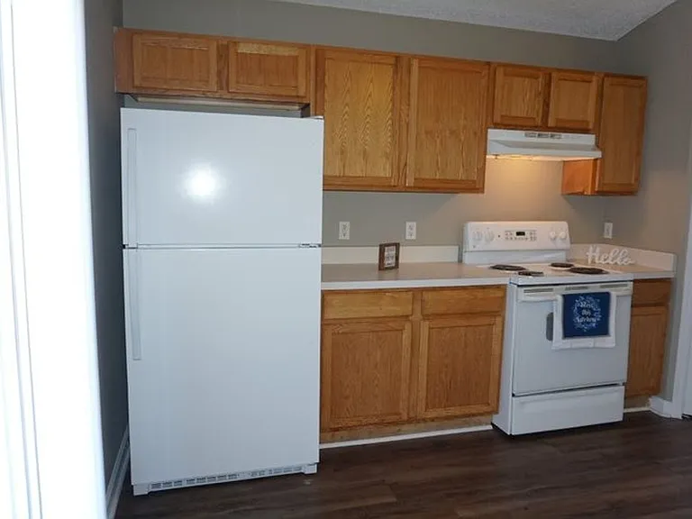 6648 Gentle Oaks Dr E — Photo 8