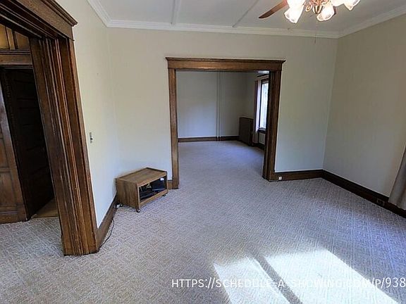 3rd image of 814 N 4th St #1