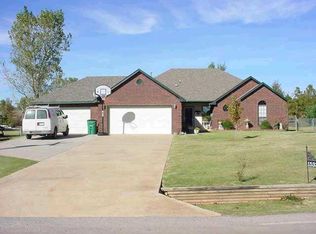 1533 SW 89th St, Mustang, OK 73064
