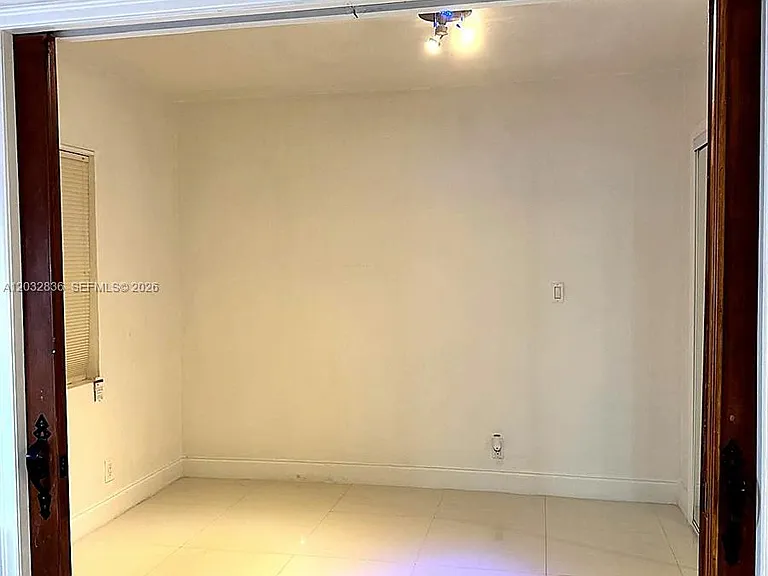 1450 NE 170th St #106 — Photo 10