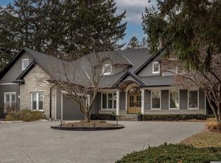 4169 Lakeshore Rd, Burlington, ON L7L 1A5