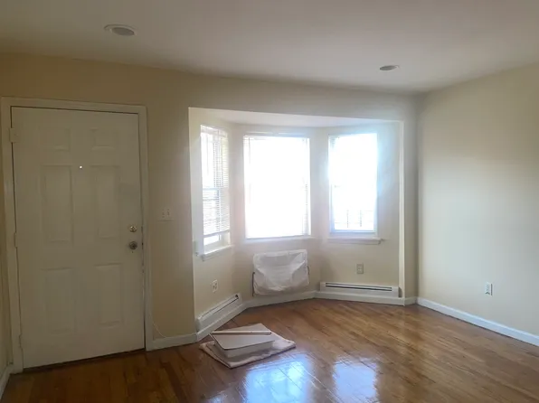 405 Essex Street image 1 of 12