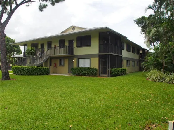 632 Trace Cir APT 102, Deerfield Beach, FL 33441