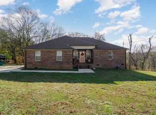 201 Crestview Dr, Lewisburg, TN 37091