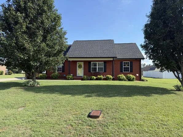 2732 Ridgewood Dr, Christiana, TN 37037